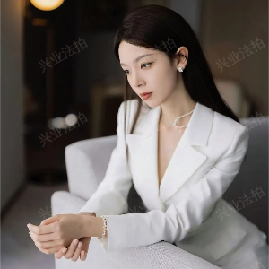 谭箫悦（业务）