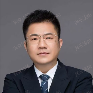 何功名