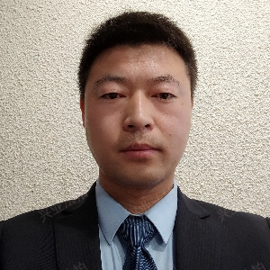 董超